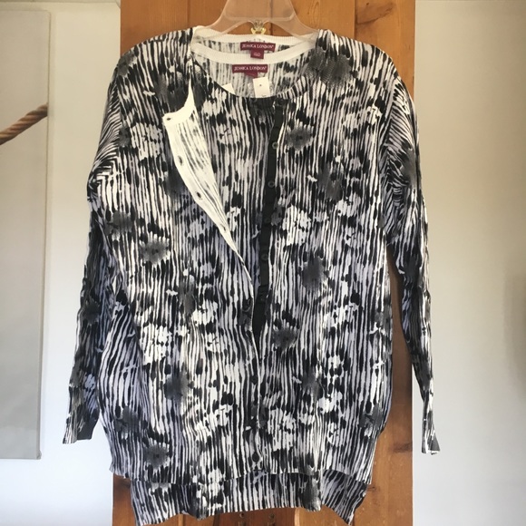 NWT 2 piece set cardigan + short sleeve shell - Picture 4 of 8